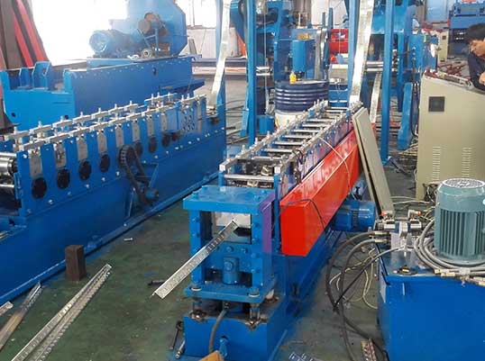 Foot Plate Roll Forming Machine